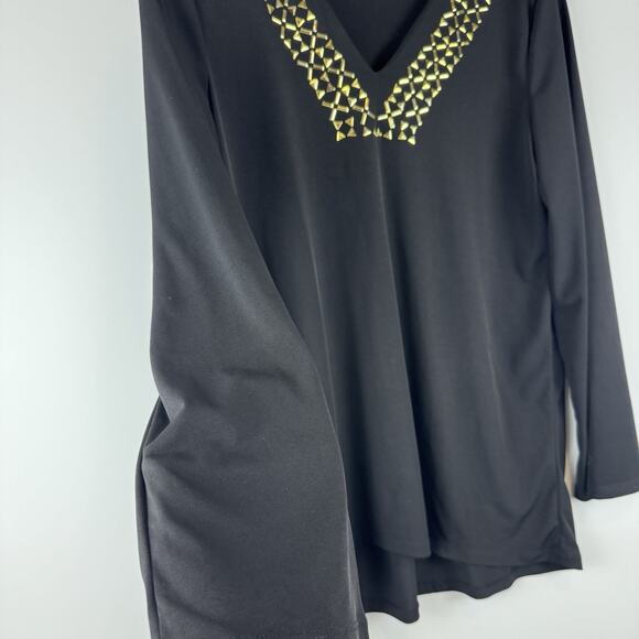 Carmen Marc Valvo Women's V-Neck Stud Front Blouse in black Size S - Picture 4 of 9